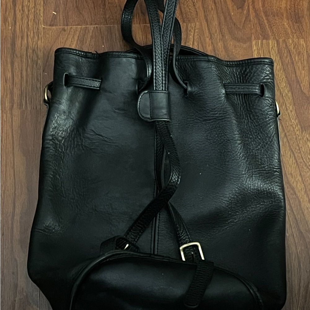 Coach Elegant Black Leather Backpack - Picture 4 of 15
